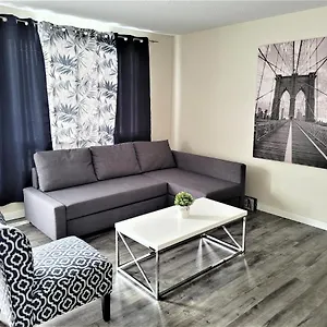  Apartment Cozy 4 Bedroom Townhouse - Peaceful Feel Of